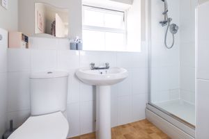 Ensuite- click for photo gallery